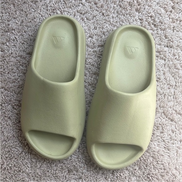 Yeezy Shoes - Yeezy Slides 'Resin' 2022